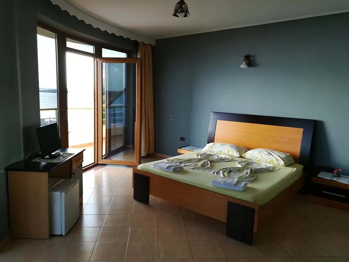 Monte-Carlo Hotel Wlora